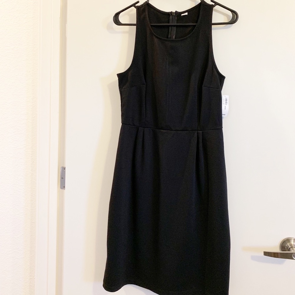 Old Navy Women’s Black Dress. Size M NWT